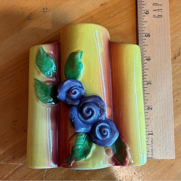 Vintage Ceramic Wall Pocket with Roses - Picture 8 of 9